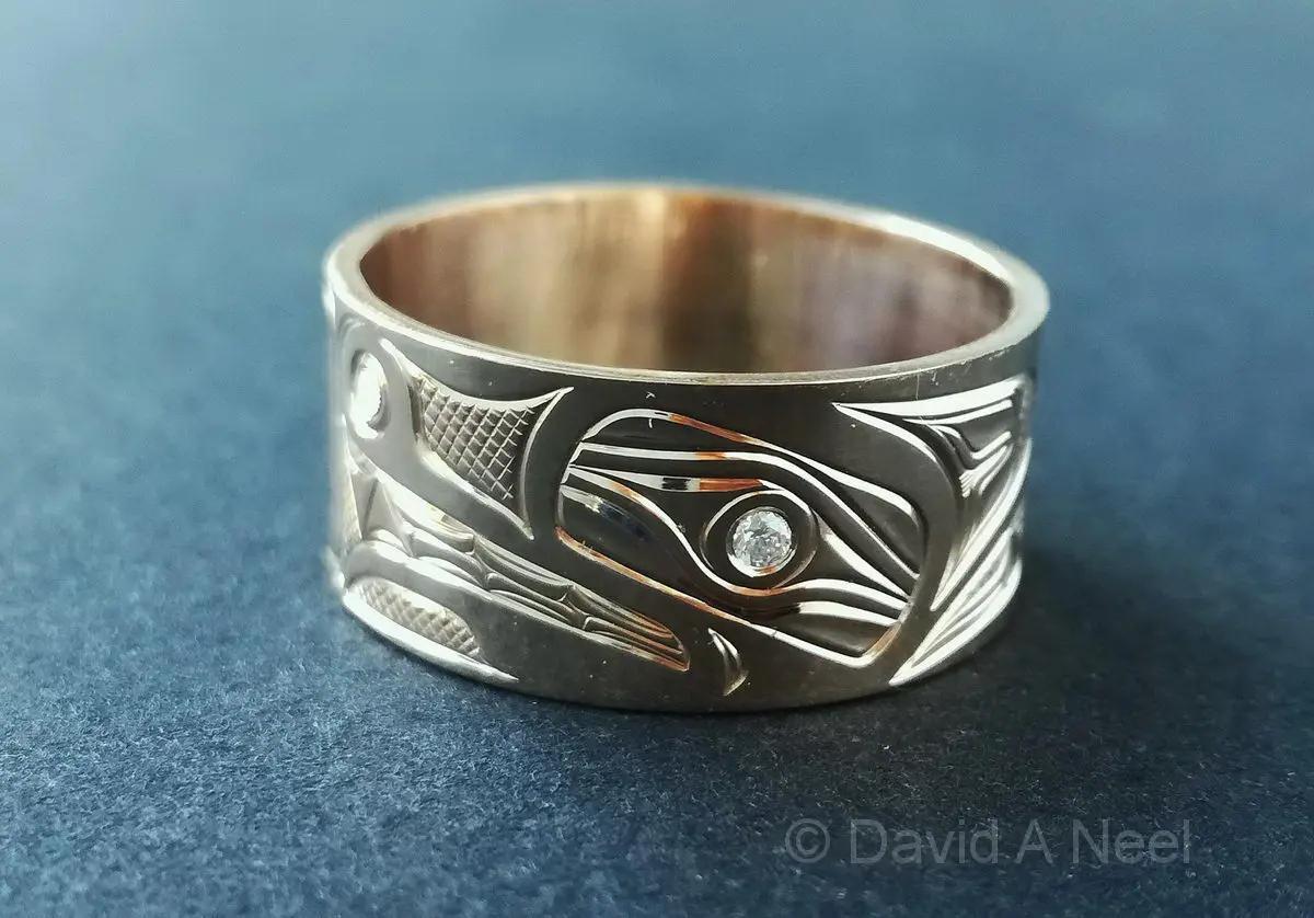 Wolf Ring, Gold, Diamond Eye