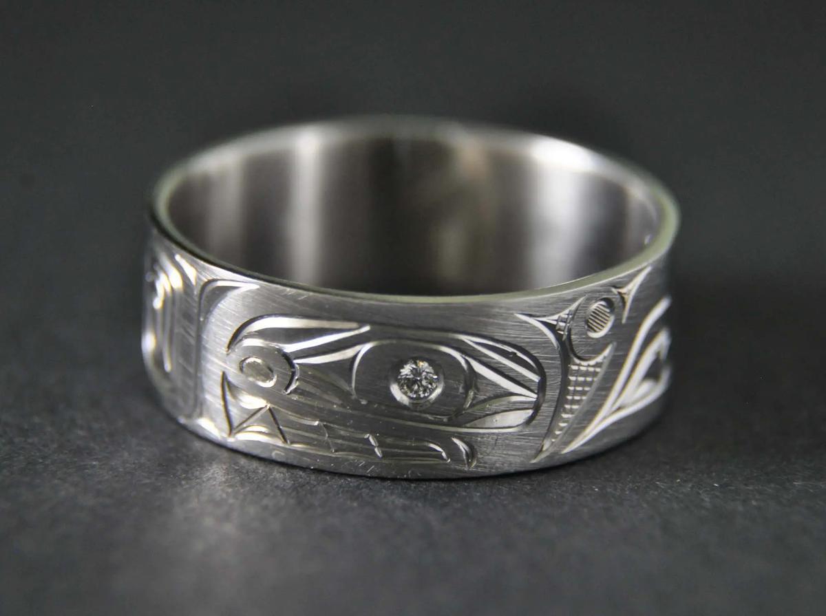 Killerwhale Platinum Ring