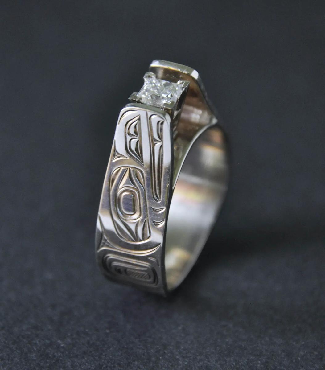 Raven White Gold & Diamond Ring