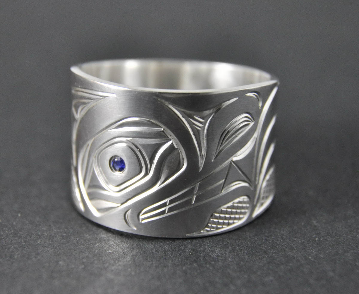 Wolf Ring Silver & SApphire